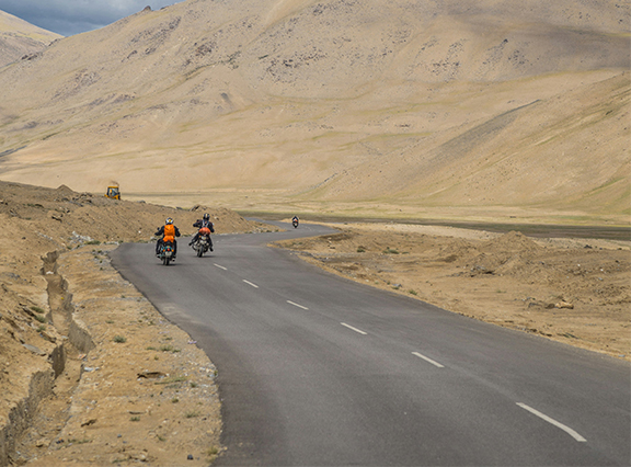 <p>Explorez les nombreux avantages de la location de motos pour vos prochaines aventures.</p>